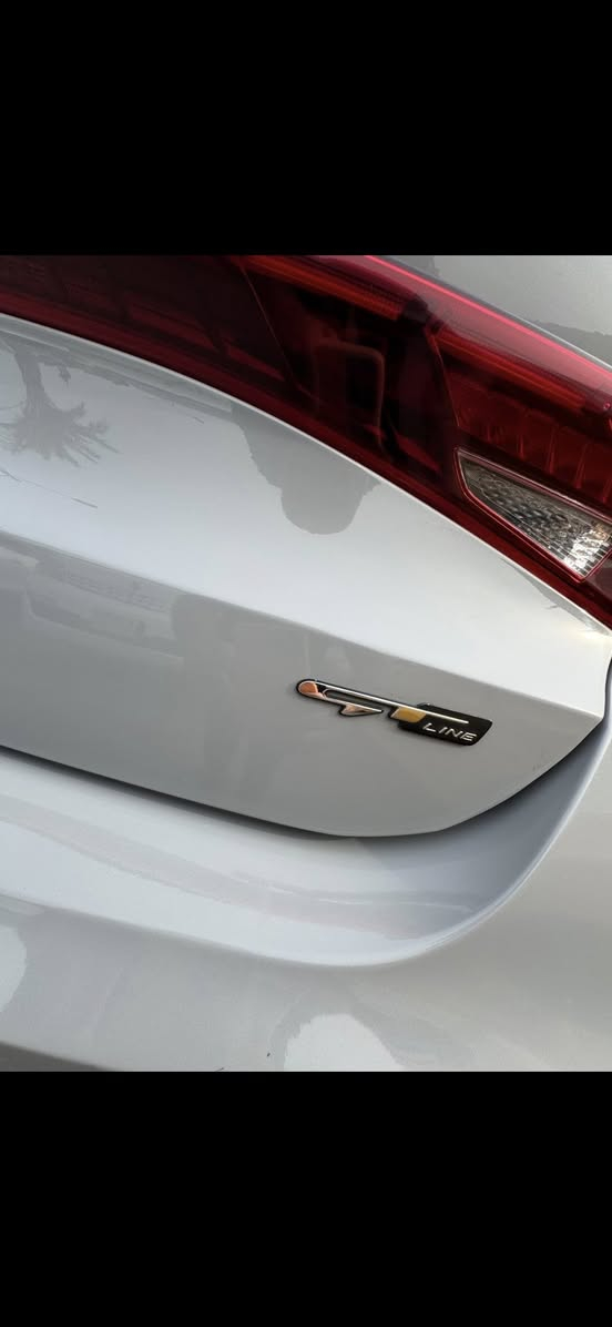 السلام عليكم للبيع k5. 2021 لون سموك ساره رقمهه مثنى معوقين المعوق مضمون وخوش رجال سياره جيتي لاين فول للخير ما عده القماره حديد مو بنراما سياره كلش جديده مكينه ١٦٠٠ تيربوو كير مكينه مكفول برغي ممفتوح بيهه السياره ترايهه شركه رادرات تحديد مسار كلشي بيهه سعر مناسب وحلو وضرر صطحي صور الضرر وتساب***********
