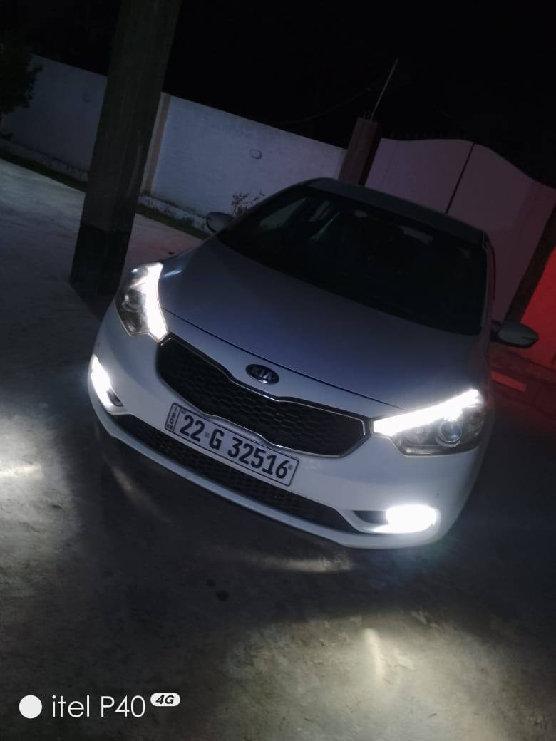 السلام عليكم سيراتو 2014فول مواصفات عده الفتحه وارد ايراني السياره كفالة عامه كشنات جلد تبريد قطعتين بصمه تحكمات ستيرن مثبت سرعه بيهه هواي مواصفات بعد
السعر 140وبيهه مجال للطيبين 
***********
***********
