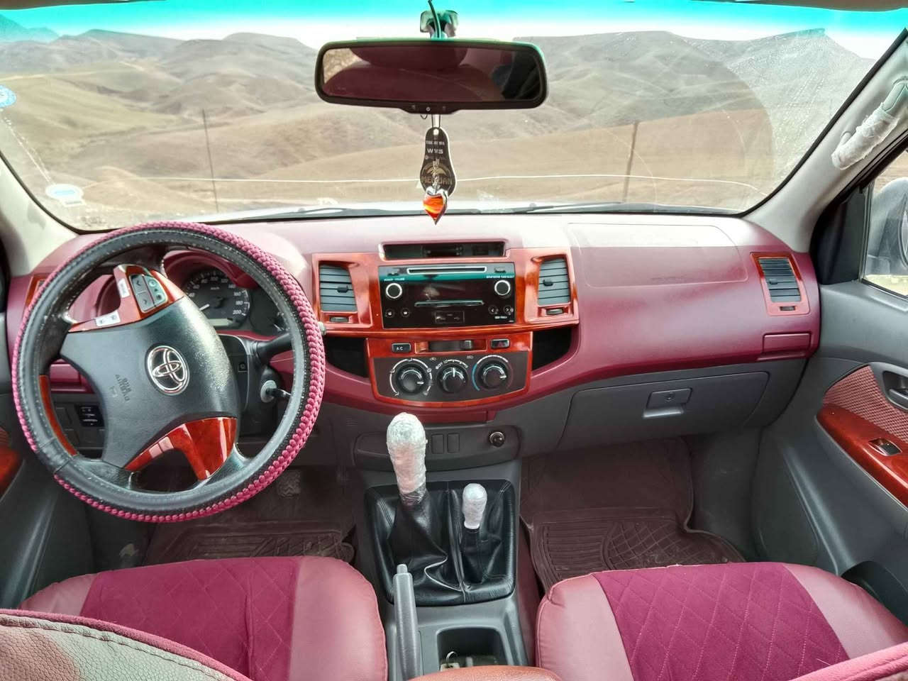 تۆیۆتا هایلۆکس مۆدێل 2015 بێ بۆیاخ نمونەیە لەجوانی داروبەردی بەشەرت بەناوی خۆمانە124هەزار هەقیقی ڕۆیشتیە *********** كويسينجاك, أربيل
