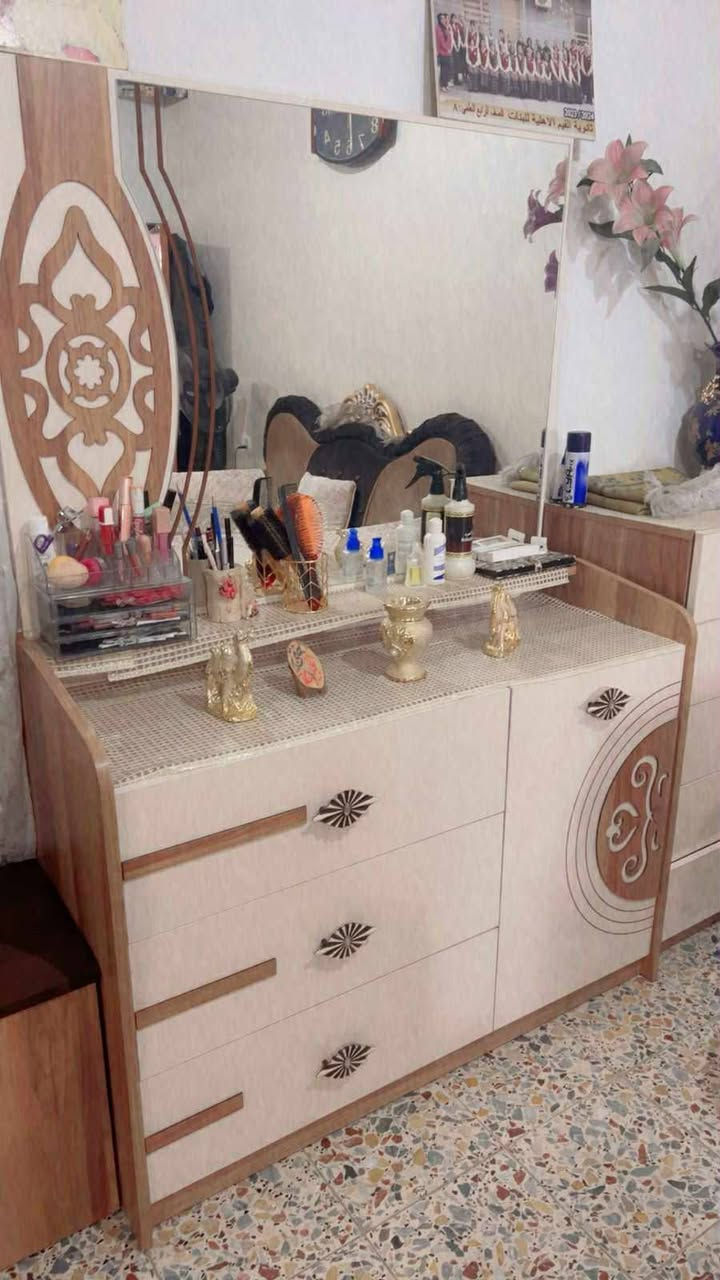 العنوان بالزعفرانيه شارع المعهد
سعر 700بيها مجال قليل 

11قطعه غرفه تركيه بدون اي ضرر باب اول


**إذا كنت صاحب هذا الإعلان وتريد حذفه لأي سبب، رجاءا أرسل رسالة إلى الدعم الفني**