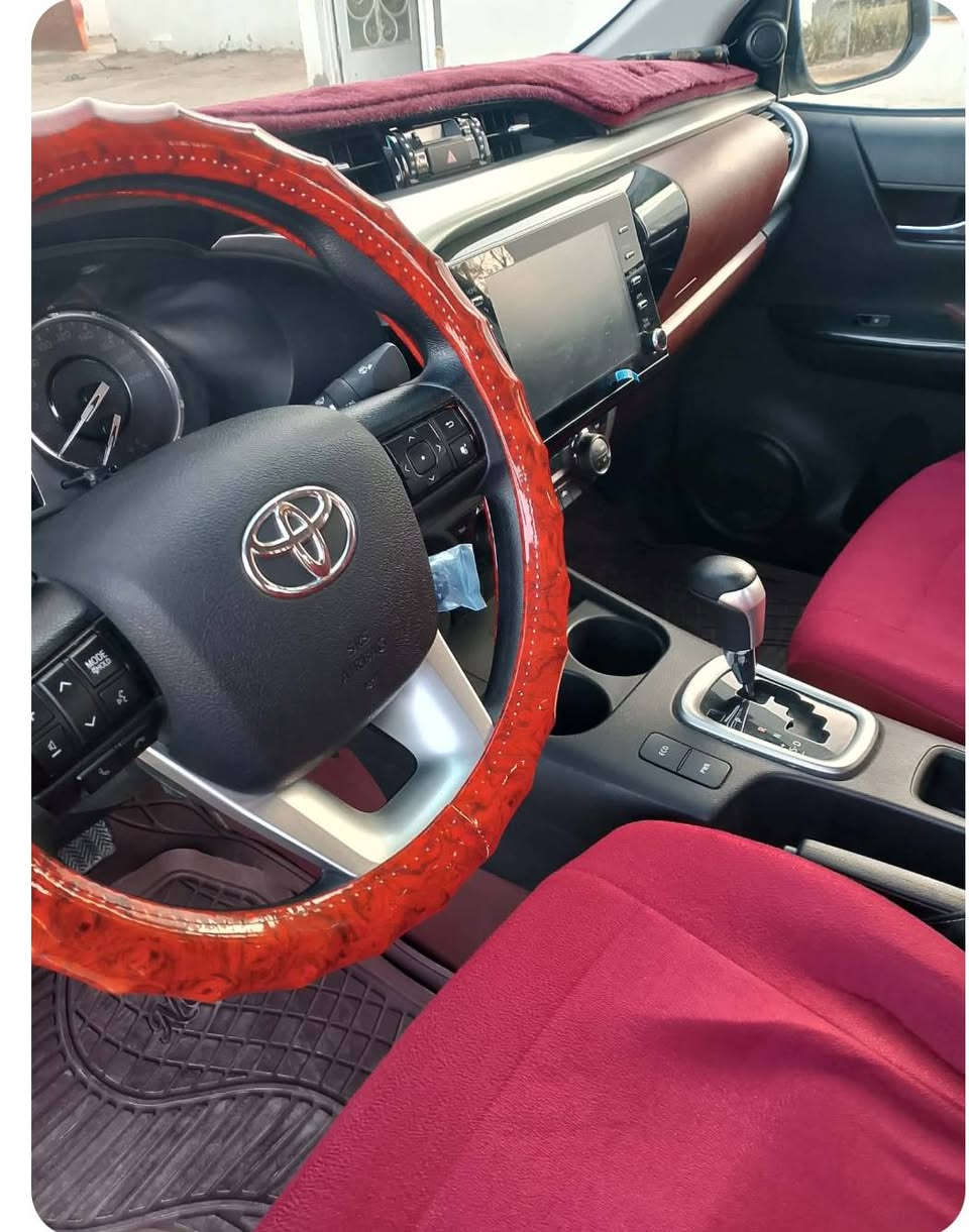 سلام عليكم  هاي الوكس ٢٥  عله وضع الشريكه  كامله المواصفات  تبريد خلفي وكشنات      بعد معروف الساز  مايحتاج  نشرح بعد  كامله  ماشيه ٢٢ الف   مكفوله كفاله عامه السعر ٣٠٠٥  رقم صاحب السياره ***********
