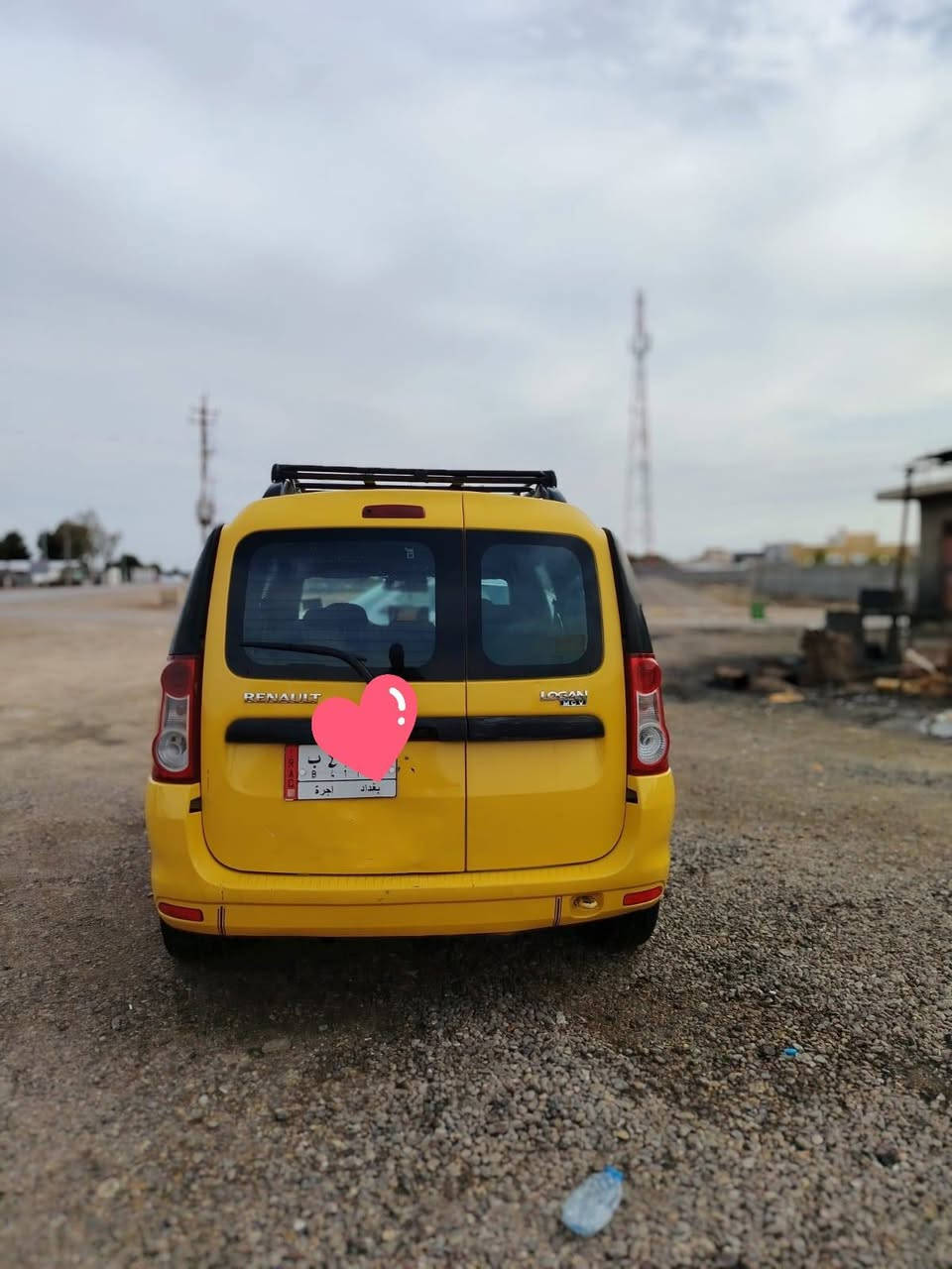 رينو لوكان7 راكب مديل2012
مبدل جاملغ وباب فقط 
للأستفسار اكثر تصال ع
***********
