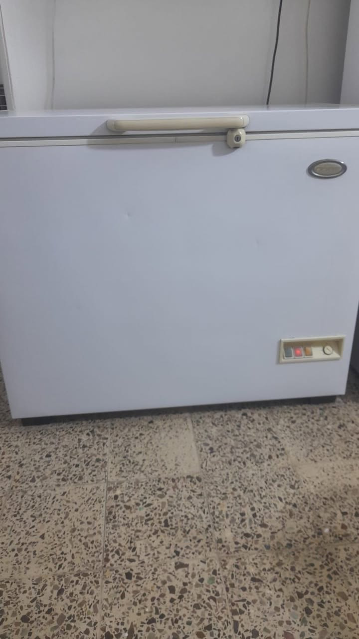 للبيع فول تجميد ونضافه ابلاديه سعر 150وبيه مجال اتصل ع الرقم ***********
