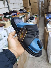 شحاطات رجالي • مقاس ٤٠-٤٥ • بهرز خلف السوك