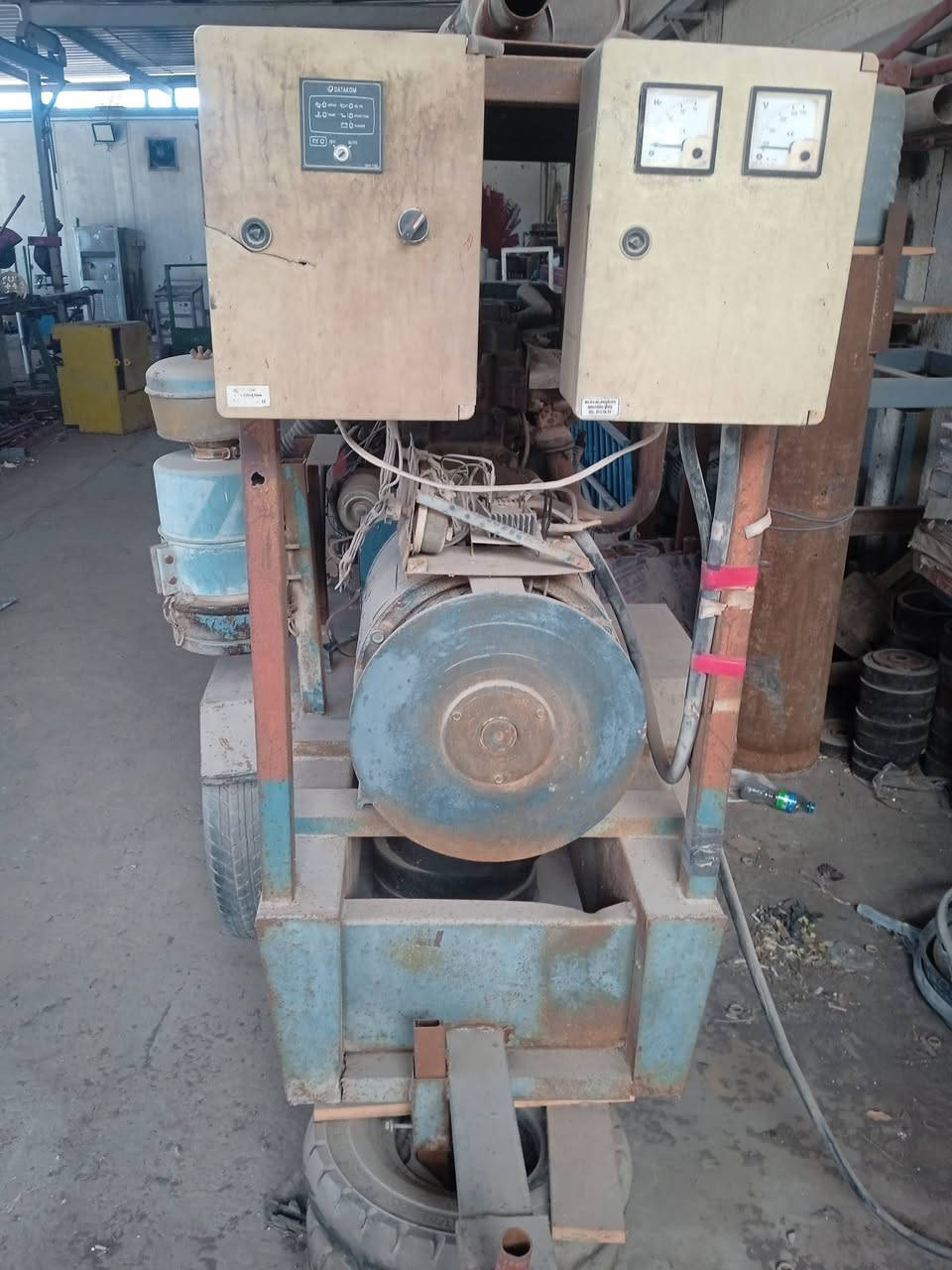 مولد كيا 30 kv
السعر 12 $ 
للاستفسار واتساب واتصال على الخط ***********
