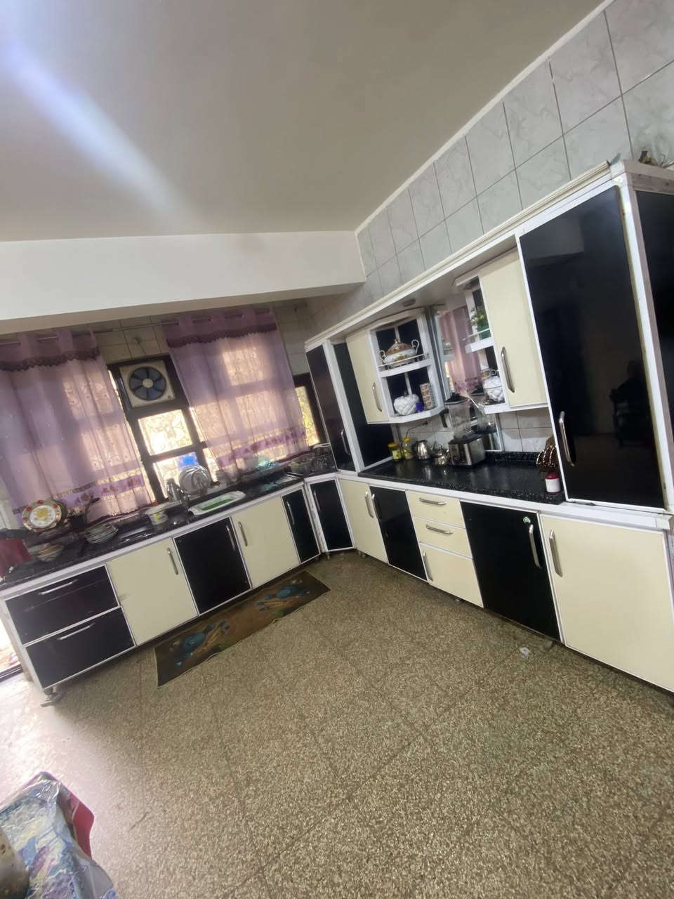 كاونتر للبيع اخو الجديد سعر 350 هـ*********** مكاني بغداد
