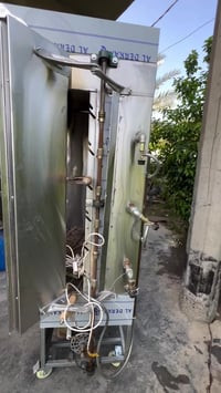 شوايه دجاج مستخدمه يوم واحد 07800780443 واتساب