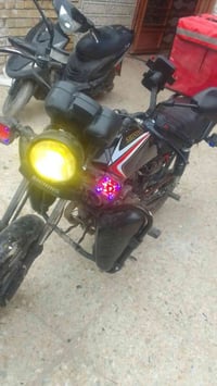 للبيع شاينك 23 كاملة صندوك وياهه الي يريد يتصل 07846870442 بغداد التاج...