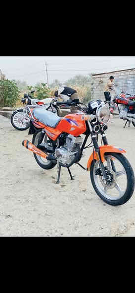 دايون عضم للبيع مديل 22اوراق اصولي مال ثامر كفاله عامه شاصي ومحرك سعر 1375 وبيه مجال مكاني سده الهنديه مهناويه للتصال ***********
