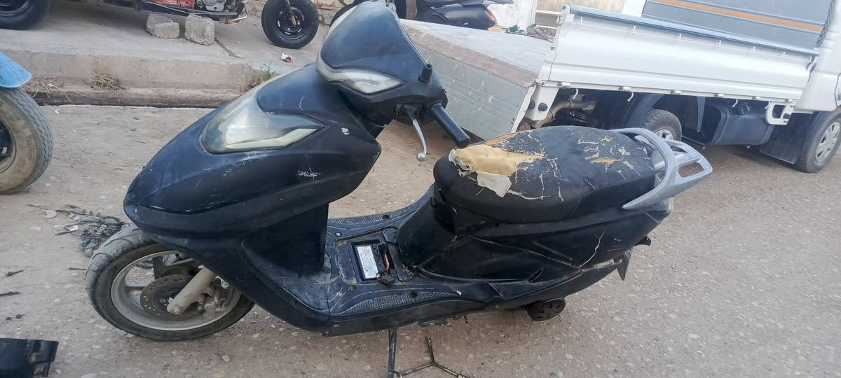 متاح هاي الدراجة عطل بسيط ابيع كوم حديد 
المكان 
الفلاحية


**إذا كنت صاحب هذا الإعلان وتريد حذفه لأي سبب، رجاءا أرسل رسالة إلى الدعم الفني**