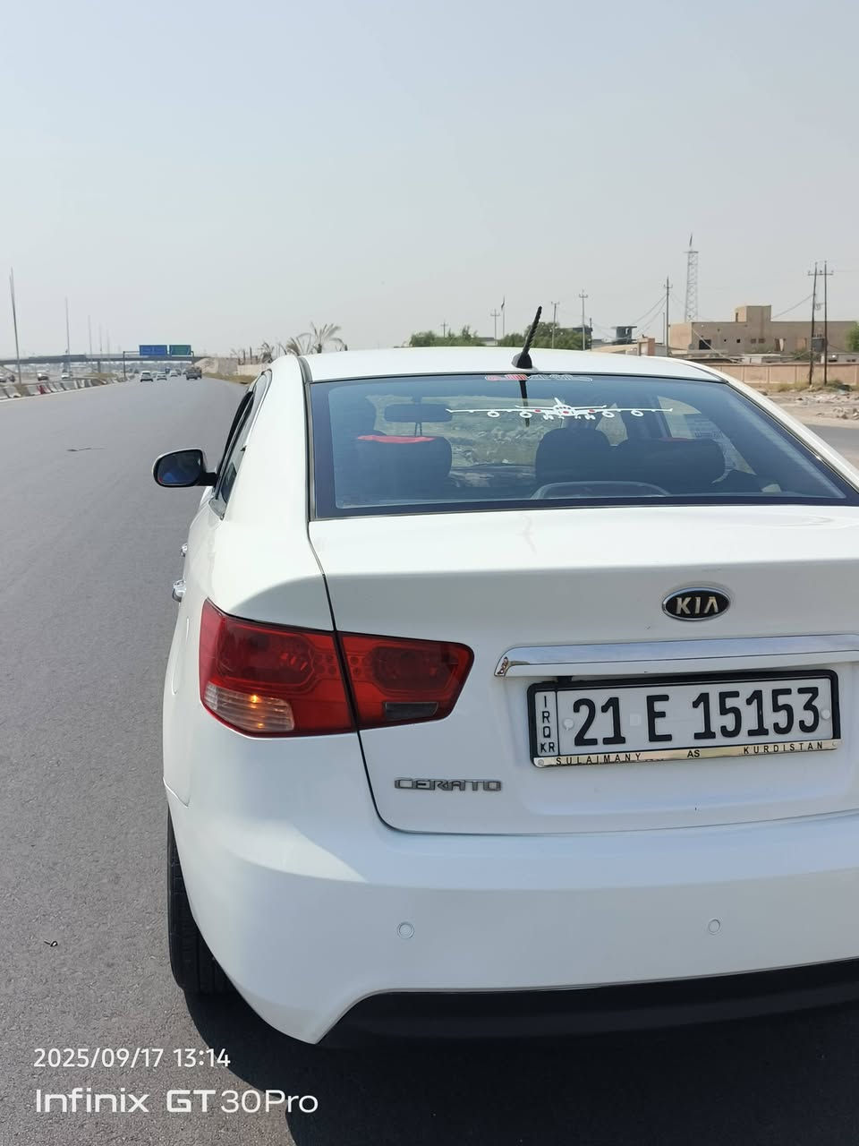 ‏سيراتو2013 فول مواصفات ماعدا الفتحه والبصمه
‏بصمة تشغيل سويج البلاديه والتجاريه عندي ٢
‏فول تحكم ستيرن 
‏
‏شاشة اندرويد +كاميرا دواره 
‏
‏حساسات خلفية 
‏
‏4 دسك +ABS
‏
‏5 ويل كب
‏
‏مرايا شفط + اشارة لد
‏
‏محرك وكير مكفول ولايوجد تبخير
‏
‏حدادية جديده
‏
‏منظومة تبريد وتدفئة مكفوله
‏السياره بيه قطعه وحده صبغ الجاملغ الخلفي بيه ضربه خفيفه ومصبوغ
‏السيار سعره ب١٠٥$ وبيها مجال
‏رقم سليمانيه المميز السياره بسمي تحويل ثاني يوم تريد اني حاضر تريد وكاله هم ماعندي شكال مكاني بغداد رقم الهاتف ‪***********‬
