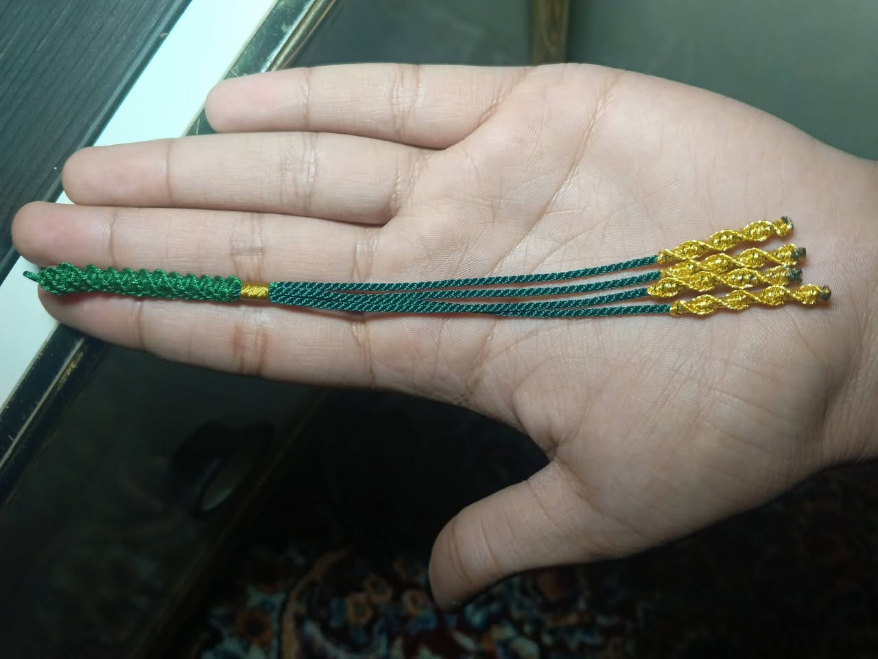 السلام عليكم اخواني كراكيش حياكة يدوية حسب الطلب اشكال مختلفة البيع جمله ومفرد  للاستفسار الاتصال على ***********
