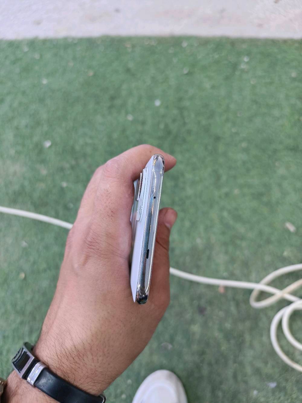 السلام عليكم للبيع تكنو سبارك 40 برو بلس 
الجهاز مفتوح من كارتونة مستعمل يومين ومضموم الضمان موضح بعد سنة يمك ب صور ملحقات جديدة غير مستخدمة شاحنة 45 واط. شحن لاسلكي كارتونة ملحقات جدد كلهن 
سعر 270 بي مجال حك جيه فقط استفسار ***********
واتساب مكاني بغداد الدورة