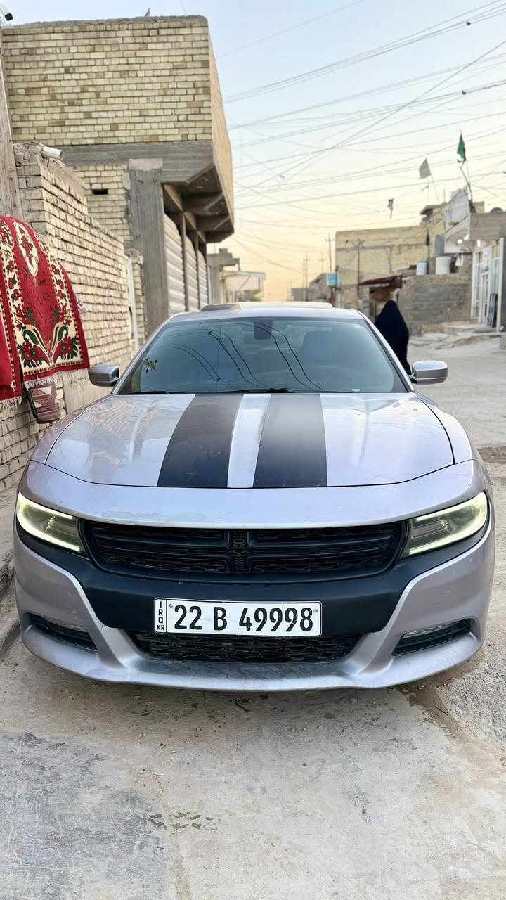 السلام عليكم جارجر للبيع او مراوس بجارجر حمرة او بيضة 
(جارجر موديل 2015 SXT أمريكي)
‏‎( المحرك : 3600 6V) 
‏‎(سيارة كفالة عامة فقط البنيد مصبوغ ) 
(‏‎سيارة شرط الفحص  ( سياره جديدة ) 
‏‎( رقم اربيل  بسمي الجديد تحويل ثاني يوم هزة 2027 )
(دوشمة جديدة تخم تاير جديد)
‏‎المواصفات :
* السيارة فول للأخير .
* فتحة .
‏‎* حساسات خلفية . 
‏‎* شاشه مع نظام كار بلاي . 
‏‎* مصابيح امامية زنون . 
‏‎* لد نهاري  . 
‏‎* مانع انزلاق.
‏‎* تشغيل عن بعد . 
‏‎* محدد سرعة . 
‏‎* بلوتوث . 
‏‎* كاميرا خلفية .
‏‎* دخول ذكي (بصمة) .  
‏‎رقمي *********** 
العنوان : بغداد مدينة الصدر
