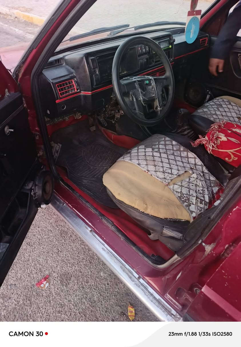 كولف موديل 89 رقم ديالى مشروع وطني كير ومحرك يارس أوتوماتيك  كهربائيات شغال سياره مال بيت سعر 13 ورقه عنوان كركوك ***********
