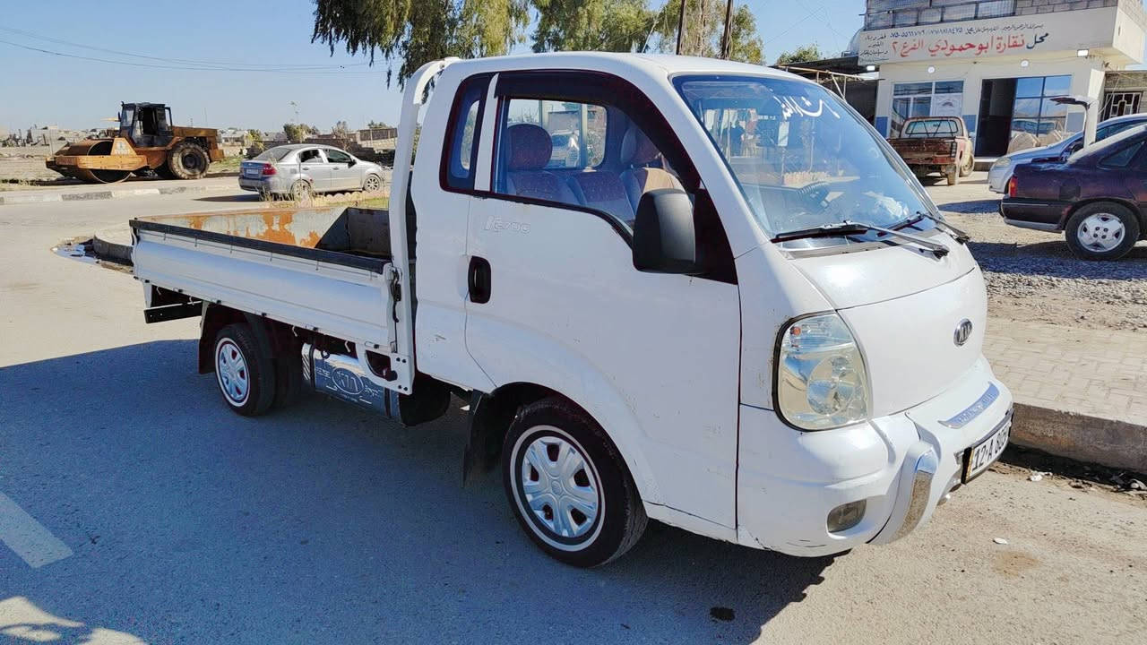 سلام عليكم
كيه حمل موديل 2010 رقم نينوئ دولي
السياره مكفوله من كلشي كفاله عامه
شاصي  مكينه   كير.  كلها شرط
السياره بدون صبخ نهائيا + بدون ضرر ابد
السعر #102 او بي مجال

للاتصال او استفسار

***********  الرقم بي واتساب
