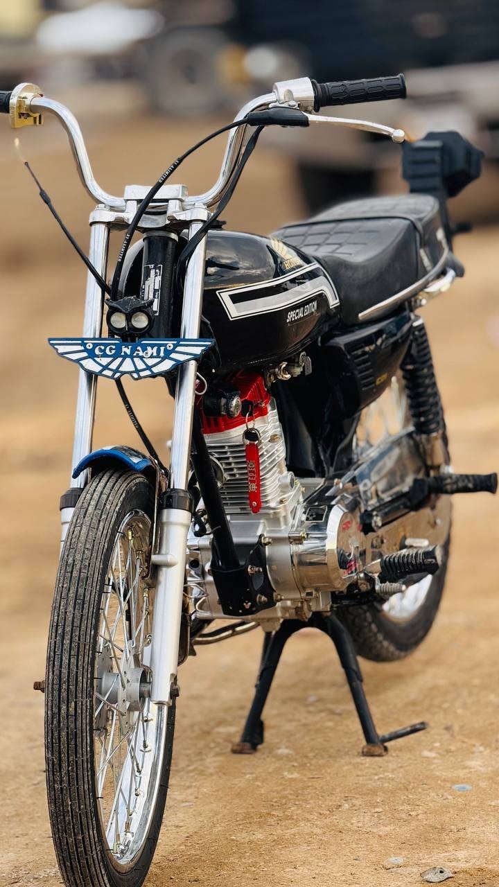 السلام عليكم لبيع دراجه شاصي 2021 اصلي تعمير 2025 مكينه تيربو دراجه خير من الله السعر 850 وبيه مجال بسيط لتواصل اتصل *********** ***********
