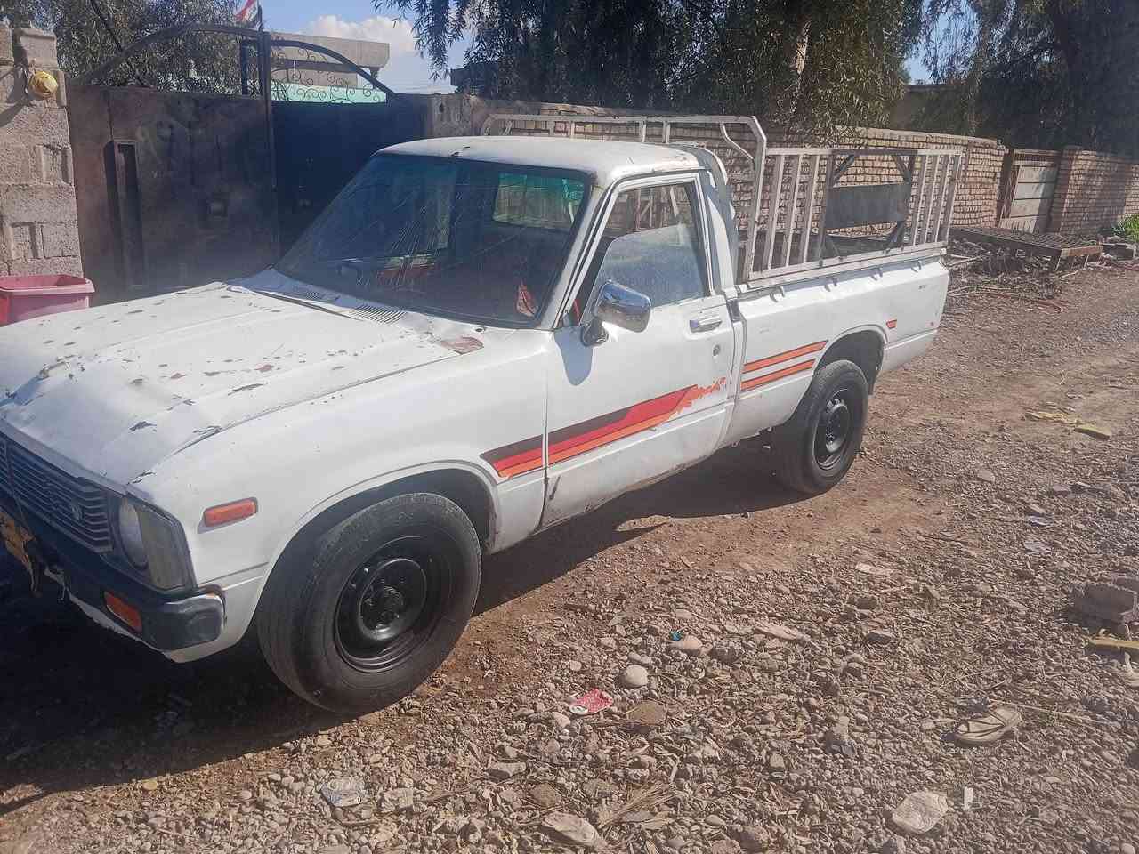 بيكم 80 مقفوله على كل شيء السعر ب 18 وبها مجال مكان عظيم سياره جاهزه الشراي يتصل علىا***********
