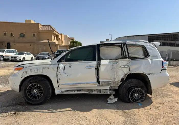 السلام عليكم ورحمه الله 🌹

للبيع تيوتا لاندكروزر ابيع على حادثها

حجم المكينه  8 ,,, 5700 سلندر بلادي ومكفوله بشرط

الشاصي سليم والمكينه شغاله والكير

السياره استعمال شخصي فقط سابقأ

موديل 2015 اصل بلادي شركه عبد اللطيف

ماشيه 97000الف اصلها بلادي

السياره سابقأ كفاله عامه غراظها موجوده مازات والباب

السياره باسمي شخصي رقم اربيل جديد🚩

السياره تحويل مباشر سنويه وهزه جديد

السعر 📍(( 120$ ورقه ) وبي مجال بسيط

ملاحظه:::# توصل اي محافظه تريدها 

حسب الاتفاق 
للاستفسار اكثر اتصال أو وتساب 

***********
