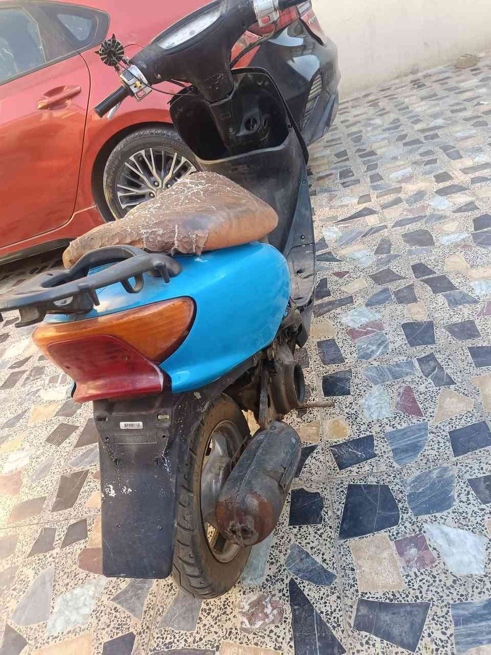 سلام عليكم دراجة عصفوريه البيع شغاله بيه نقوصات بسيطه سعر دراجه 110بيه مجال تجي تفحص و شوف بعينك عنوان مشتل معسكر مال مشتل لاستفسار على رقم فقط مراسله بدون تصال ***********
