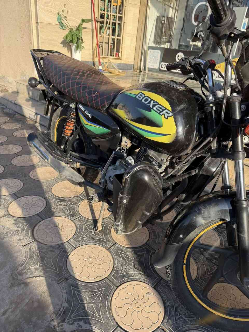 السلام عليكم
درجه بوكسر 
نضيفه مكفوله 
مكاني بغداد 
***********
