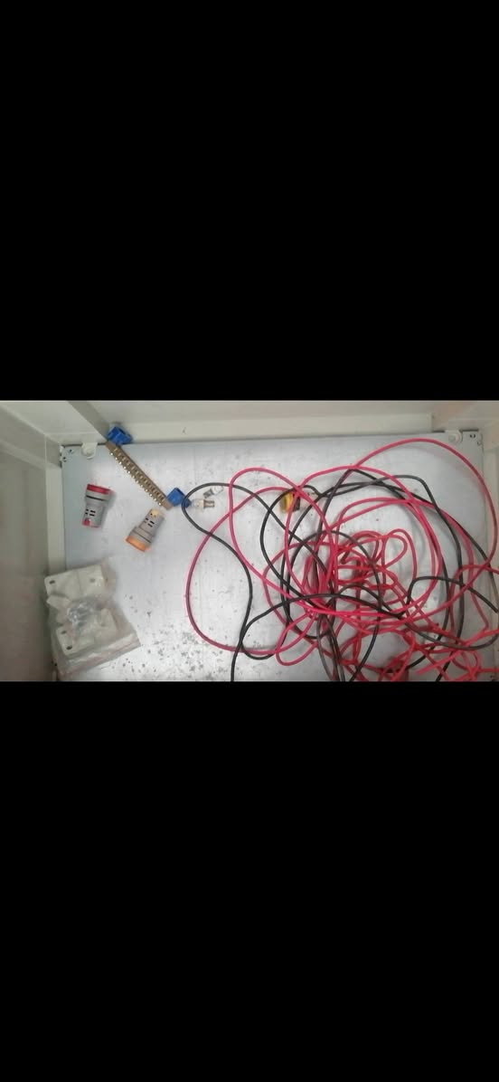 قاطع دورة+كونتكتر+تحويل خطوط+كيبل ابو ال4 طول 7 متر
+صندوق مع ادوات يعني مال بيت جديد
سعر كونتكتر الماني شرط 30
سعر كيبل طول 7 متر 50
سعر صندوق 15
تحويل خطوط 20
ادوات أخرى هدية


**إذا كنت صاحب هذا الإعلان وتريد حذفه لأي سبب، رجاءا أرسل رسالة إلى الدعم الفني**
