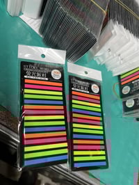 لاصق تأشير • ٣٠٠ قطعة • قابل تفاوض