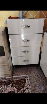 غرفة • بغداد