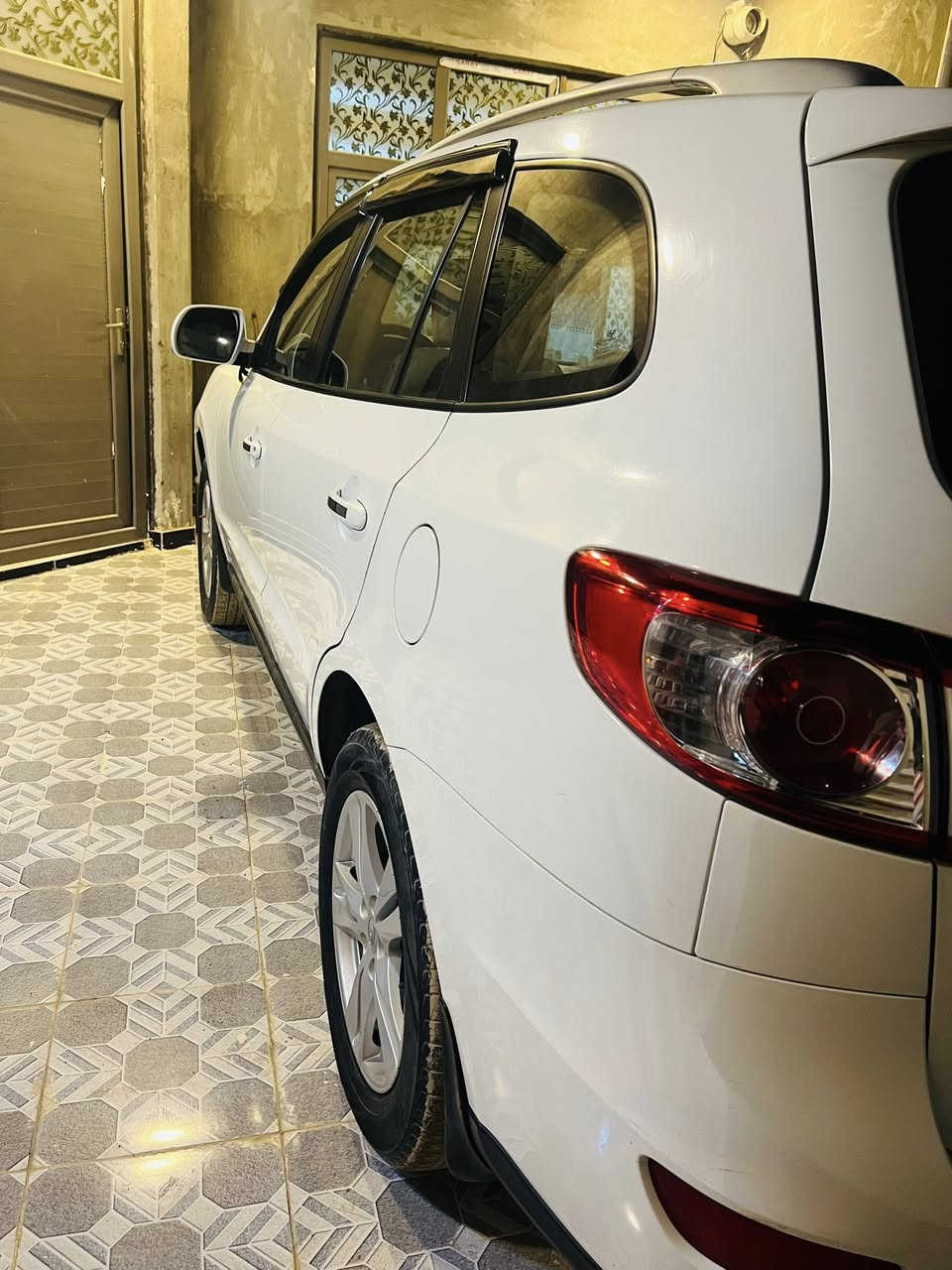 سنتافي لبيع موديل 10 فول مواصفات ماعدا البصمه محرك 6سلندر ماشيه 180الف حقيقي بني رومه مكفوله كفاله عامه رقم ديالى السعر 165 مكان ديالى لستفسار ***********
