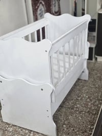 سرير اطفال