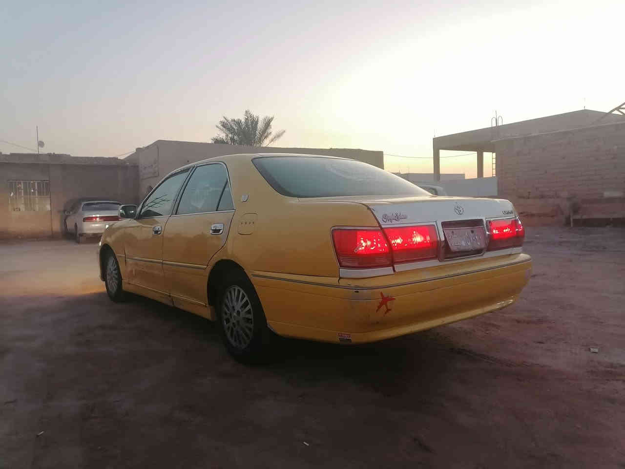 السلام عليكم سياره جنون للبيع كصتين سياره كير ومكينه خير من الله السياره وكاله عامه السعر 45العنوان البصره القرنه رقم الهاتف ***********
