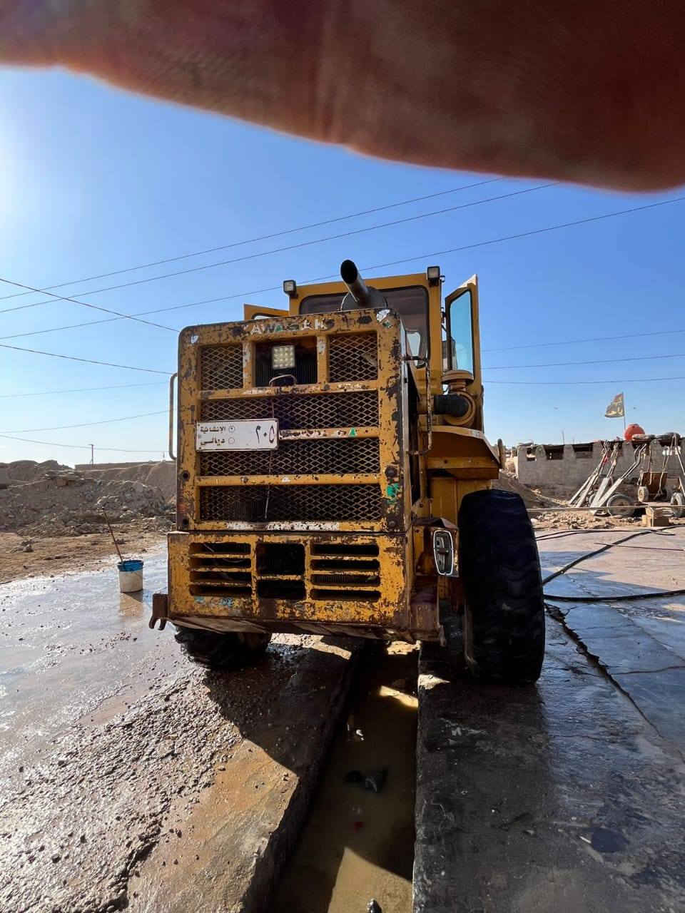 شفل كاوسكي حجم 70 موديل 82 رقم ديالى كير محرك مكفول جاهز للعمل المكان بغداد الكماليه اتصال ع الرقم  واتساب                   
***********
