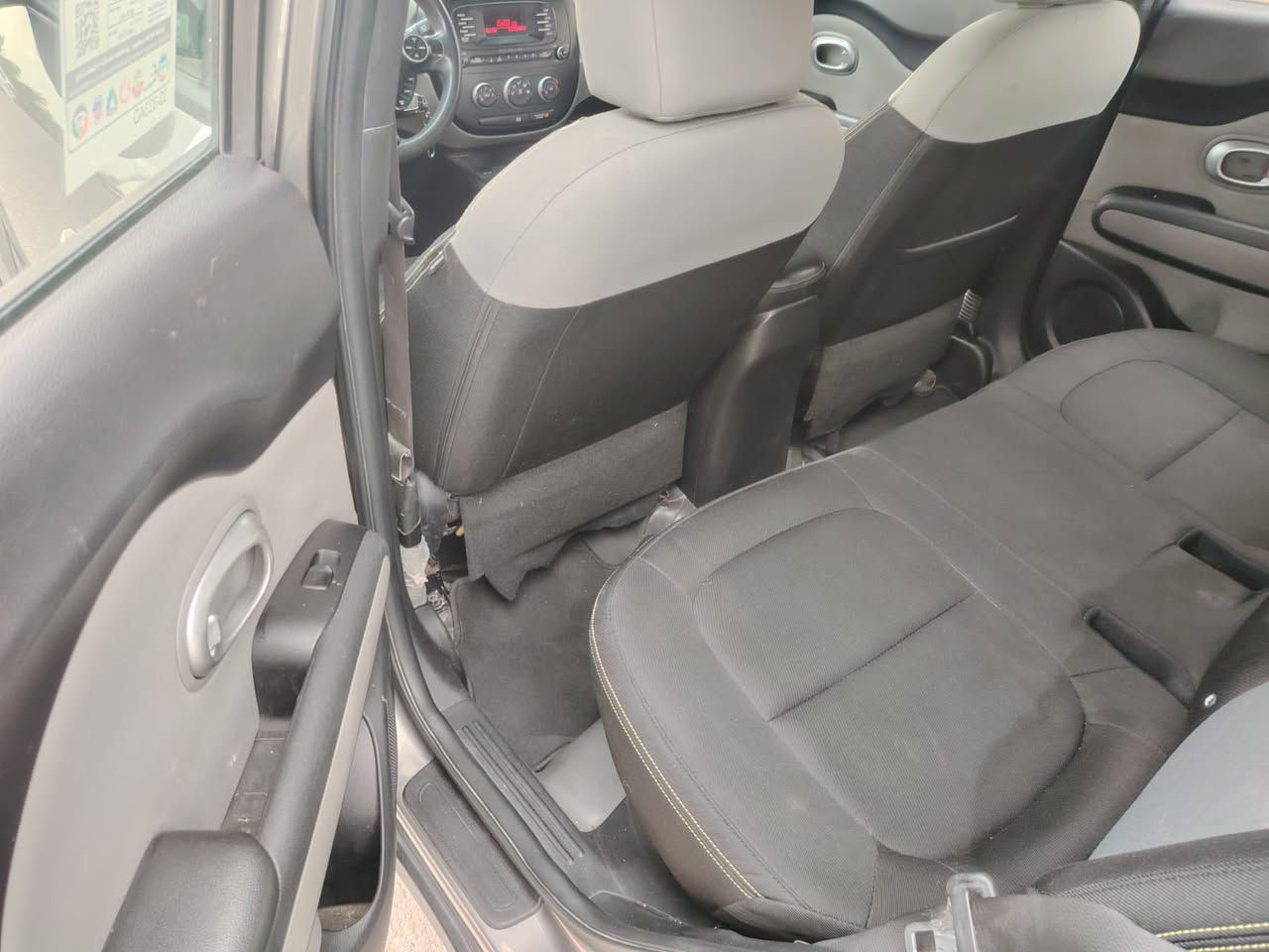 كيا صول موديل 2015 رقم واسط مشروع وطني تحويل مباشر سنويه لـ28
مكينه 2000 مكفوله من التبخير والتنقيص والصوت 

السياره وارد امريكي حادثها باب السايق وربع من الجاملغ لامامي بدون دواخل شرط 

بجم كبس والسياره جاهزه على اخر حبه ماتصرف عليها كلشي 

لغود شواصي برانكيتات تخم تاير حداديه كفاله 

تبريد+ تدفئه مضخم صوت فول 

السياره ماشيه 90 الف السياره ناعمه ترايك لهلك شرط 

العنوان واسط

السعر 96 وبيها مجال جداً بسيط 

للاتصال
***********
