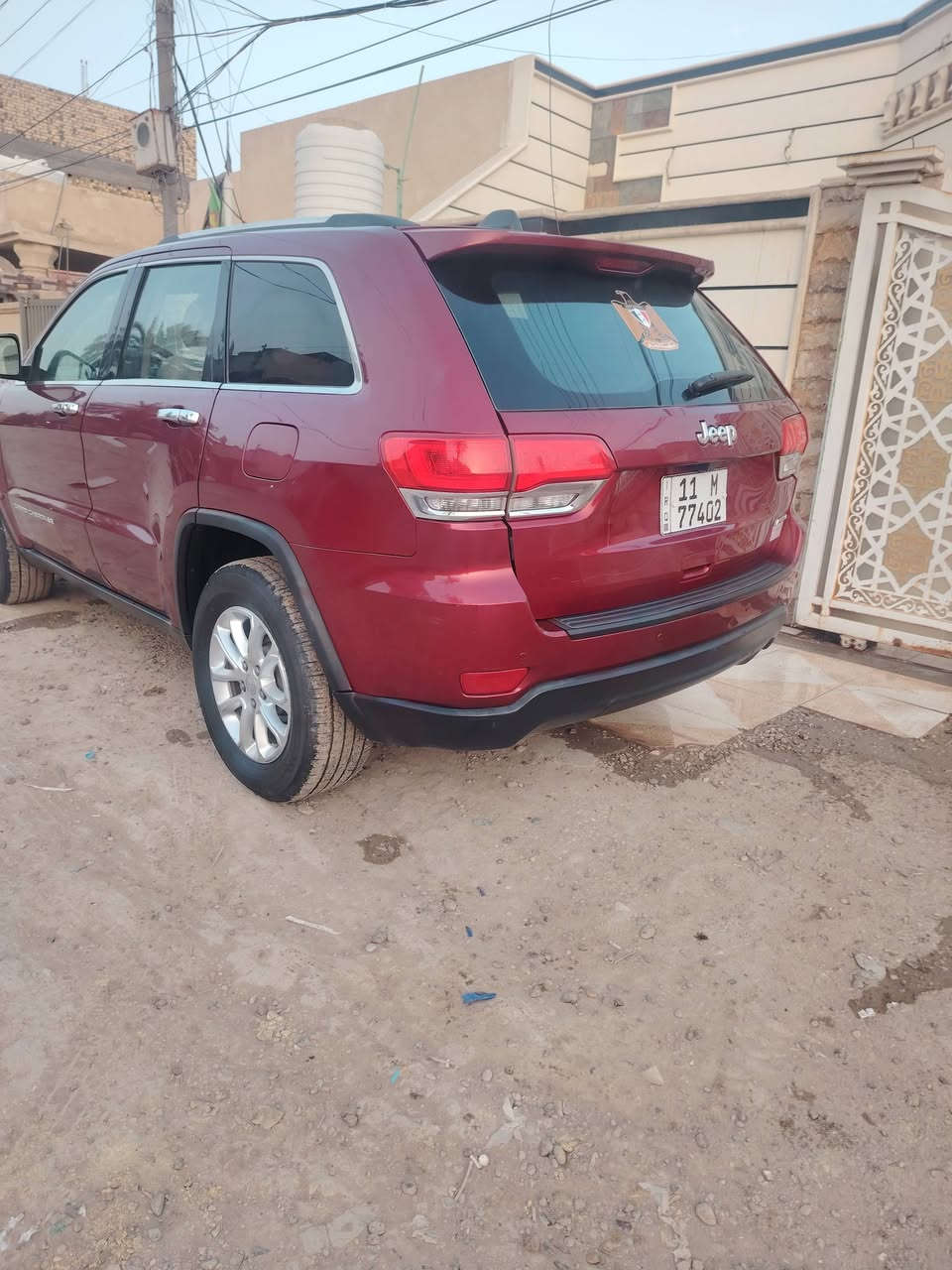 السلام عليكم للبيع جيب شيروكي موديل 2014رقم بغداد انكليزي باسمي هزه جديده وارد أمريكي حادثها جاملغ وبنيد بامريكا وبيها تعمير باللغده وجاملغ مصبوغ بالعراق السياره فول فتحه وبصمه كشن جلد تحكم ستيرن كشن كهربائي باب الجنطه كهربائي مكينه وكير وحداديه وتخم تاير وتبريد مكفولات سياره بسمي موجوده في بابل السعر 165وهذا رقمي ***********
