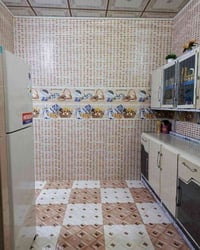 بيت ٣٠٠م • شقه معزوله • خلف جامعه العين