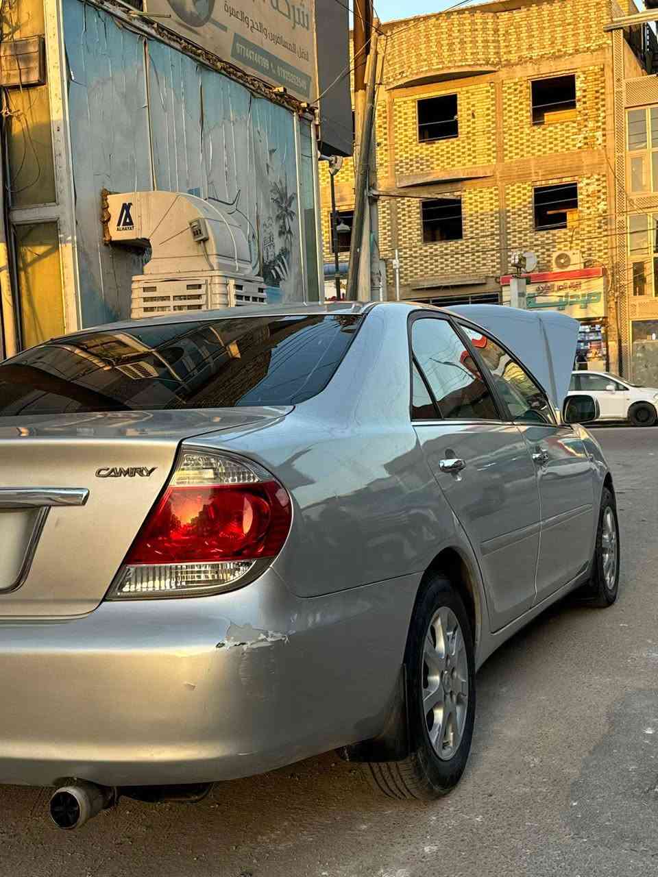 السلام عليكم للبيع كامري 2005 وارد امريكي حادث چاملغ فقط چارده ومصبوغه عام مكفوله من الكلبه ولعيب الشرعي مكينه جديده كير جديد حداديه كامله السياره مكينه 4سلندر رقم نجف سنويه 27 مداور ثانيوم السعر 92وبيه مجال قليل *********** النجف, العراق
