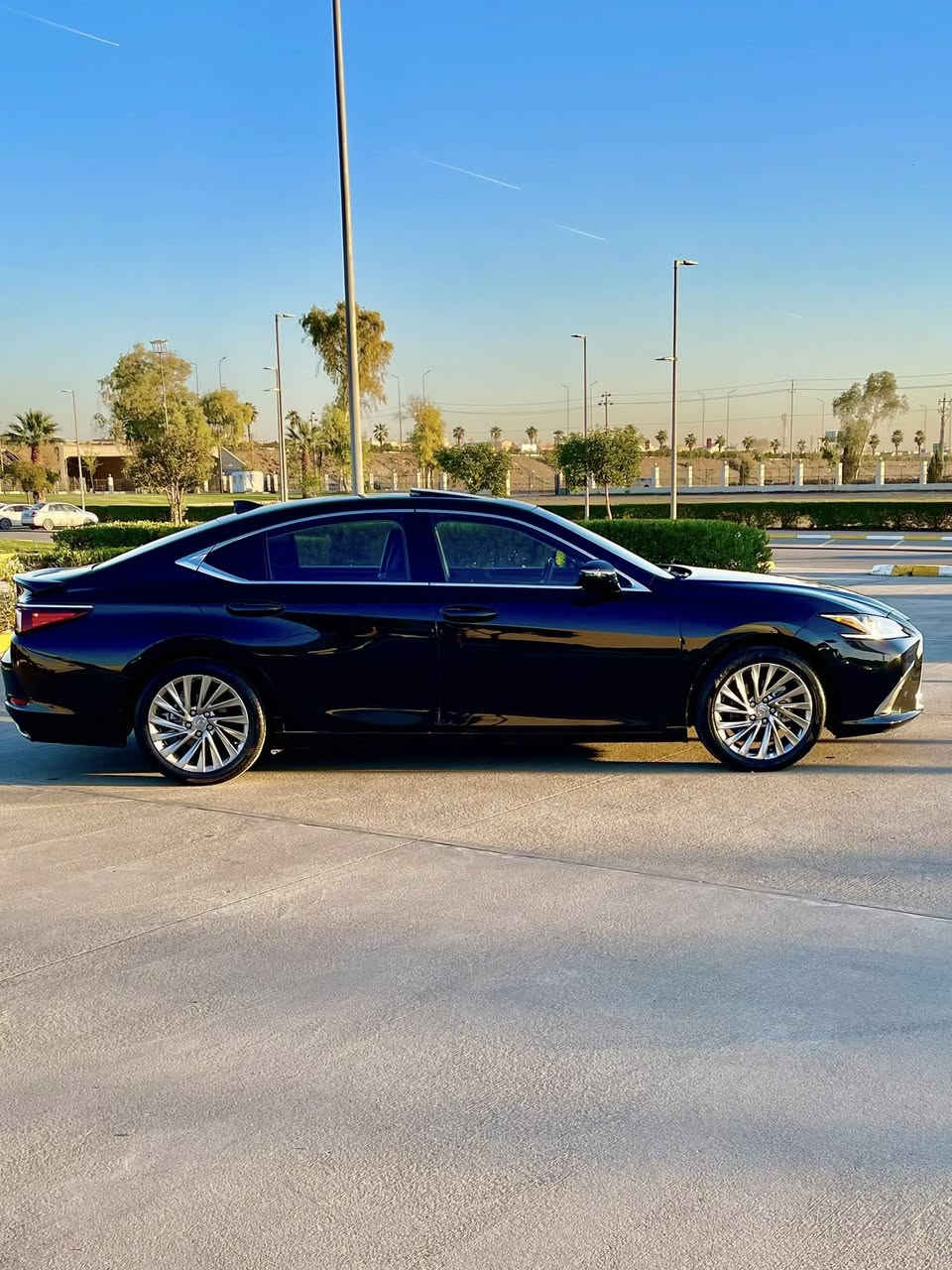 لكزس ES 350Lexusمودیل2020 🔷🌹
فوول فوول مواسفات ES 350🌹
6 سلندر مکینە3.5 
گاعیات کتلوکات بلادی کلها موجودە .. 🔷🌹
السعر🌹 / ٣08ورقةو مجال 
موبایل / ***********واتساب و كورك فايبر
مكان سيارة اربيل مرکز المدینە 🌹
ملاحظة//  قطعة و نص صبغ بدون دواخل و بدون ارباك🌹 شرط او بجم و خلفي كبس   ... 🔷
محرك و الكير بشرط ما مفتوحه و بدون اي خلل بشرط 🌹🔷التسجيل وتحويل بشرط نفس يوم👌🌹
مواصفات🌹 فول فول  … ١/١ Es 350🦅🌹
بصمة ,, سقف شاموا ،، فتحە ,,كشنات جلد و كهرباء و خزن ,,كشنات  تبريد و تدفئە ،، ستیرن هیتر ،، رادار امامی خلفی و جانبی ،، فرجات حاسە یعنی بوقت المطر ئوتو 🌹تشتغل ,, حساس امامي و خلفي شاشة و كاميرا خلفي ,, لايت زينون بلادي دبل عدسات ,, ستيرن كهربائي داخل ساج ,, تحديد سرعة قیادە زاتیە  ,, تبريد مركزي ,, دبل گير ٣ نضام سياقة درایڤ مود ,,مرايه كهربائي و بعد و بعد🤍 🗞️ 🌹
تخم تايرات اصلي شرکە هانكوك يابانيه..
