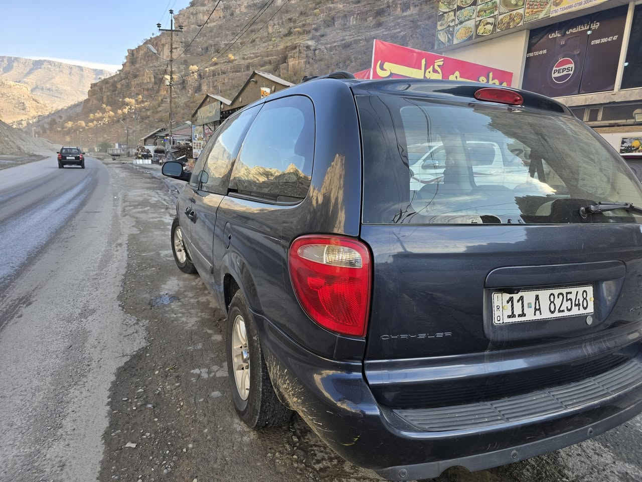 السلام عليكم 
دوج كرفان موديل 2007   

سياره جديده و كامله مابيه اي نقص 

محرك 3300 كير محرك نضيف

تبريد ثلج  تخم تاير 

صدر امامي و خلفي كامل 

مصبوغه عام مكان بغداد مدينة الصدر 

غرفه السياره جديده و حلوه 

سياره كلة بلادي  رقم بغداد نكليزي باسمي سعر ٨٠ 

للتواصل ***********
