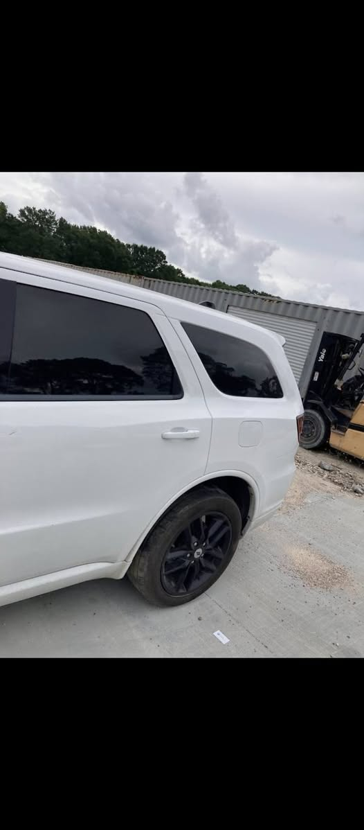 للبيع دورنكو موديل 23 بلاك توب موصفات جي تي ***********مكنان سياره بغداد سعر 35 مليون
