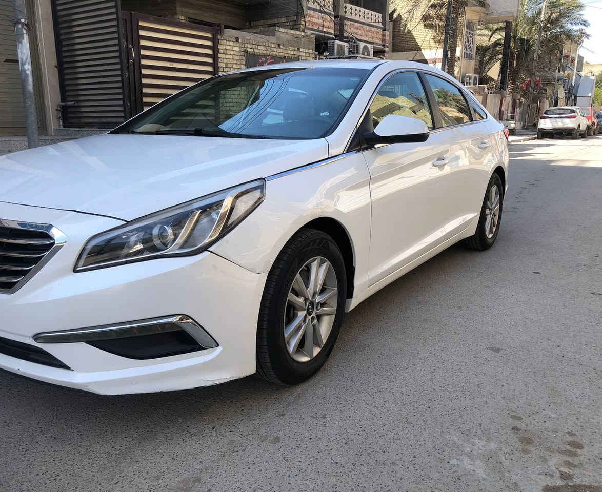 السلام عليكم شباب
عندي سوناتا 2016 لون ابيض رقم سليمانية الجديد

صور الحادث مرفقه بلمنشور + سونار فحص 

السيارة مسويله ادامه وصيانه من تايرات 

والغراض الاستهلاكية كله مبدله جديد 

امانه الله ورسوله سيارة بلحقيقه 

احلى من الصور بهواي وسعرها مناسب 

ب 110 ورقه 

العنوان / بغداد / الرصافه  

رقمي ***********  بي واتساب 

الاثير / ***********  .
