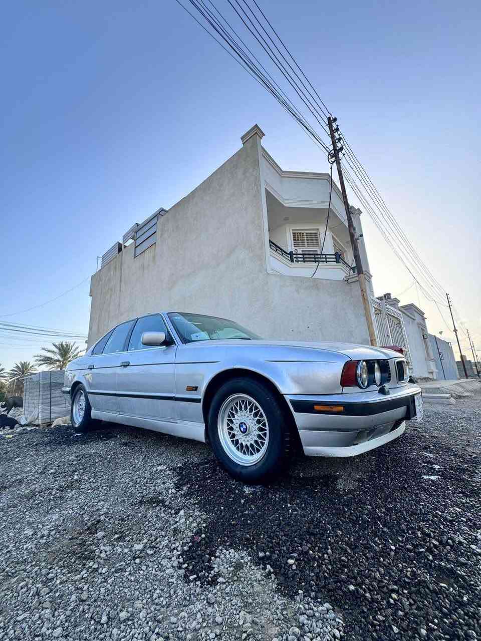 فول مواصفات السياره  مكينه مسكر عدله لون سلفر كير اوتو  تبريد  ثلج  السياره اربعه  جام كهرباء  سنتر لوك  كله شغال  حت   قبق بانزين رقم بغداد تحويل ثاني يوم  وهزه ماساقطه  *********** Colombo, Sri Lanka
