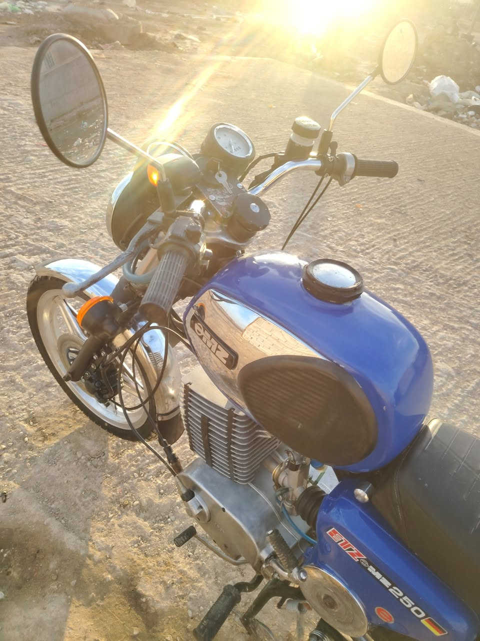 السلام عليكم امزت 1980  اصولي أرقام انكليزي تحويل ثاني يوم مكينه 82 كصه خمسه لحيم بل خشم فقط مكاني واسط كوت  ***********
                  ***********
مكلف بل نشر
