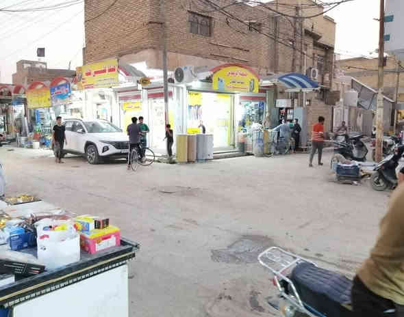 للبيع (فقط) 
#المحل الركن
شارع الذهب 
للاستفسار اتصال على رقم/ ***********
