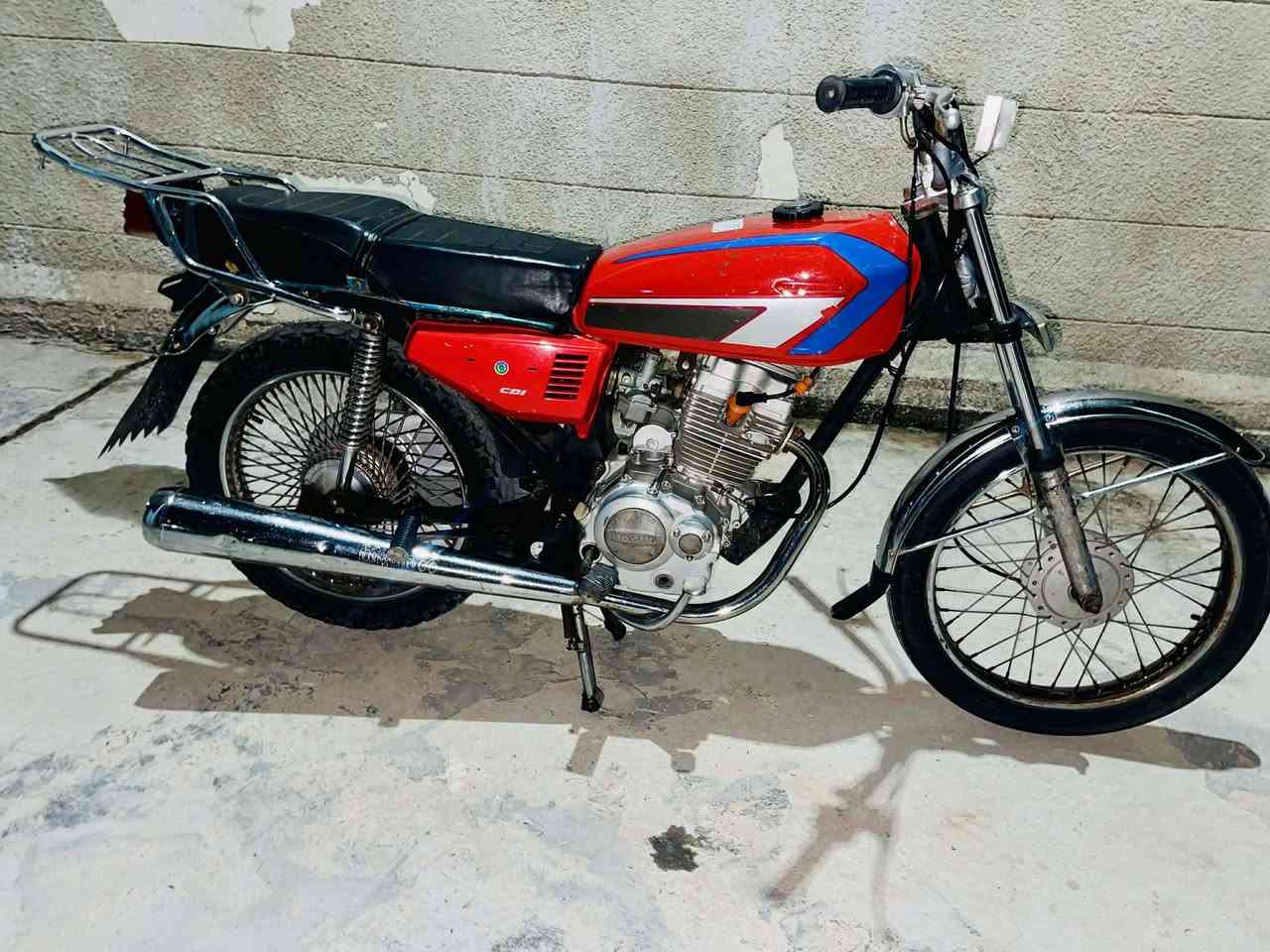 سلام عليكم سافانه 5كير سلف اوراق
مديل 2021 دراجه خير من الله سعر 425 ومجاله بسيط 

شادلهه مكينه 22

واسط الاحرار الحسينيه 

***********
