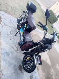 شحن • ٢٠٢٤ • بطاريات","اربع سرع"