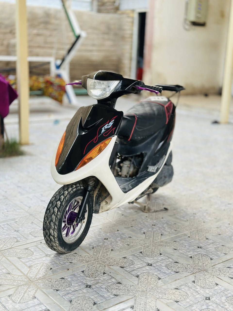 ماكس عدله كفاله عامه مكينه قبل شهرين شادهه مامفتوحه
كهربائيات كلهه شغالهه 
دراجه كارتون
بيع او مراوس بنامهه كامله؟؟
مكاني شطره
***********
