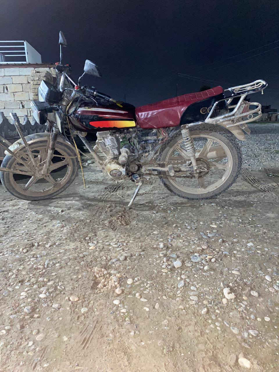 ماطور بارت 5گير محرك 200 الماطور كلشي مابي ولا يعوزه شي جاهز كهربائياته كلها شغاله السعر 275 بي مجال شي قليل (***********)
