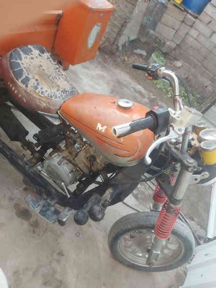 ستوته متيار أوراق اصولي مديل 21حته بليته بيه اكسن لطش تواير جوبلس كيه //عوزه ترتيبات بسيطه باتري جديد وكهربايات بيه بس ماعرف منين الصوج مايشتغلن

السعر 850 وبيه مجال بسيط الشراي

مكاني القرنه حي السلام جسر المشاة ***********
