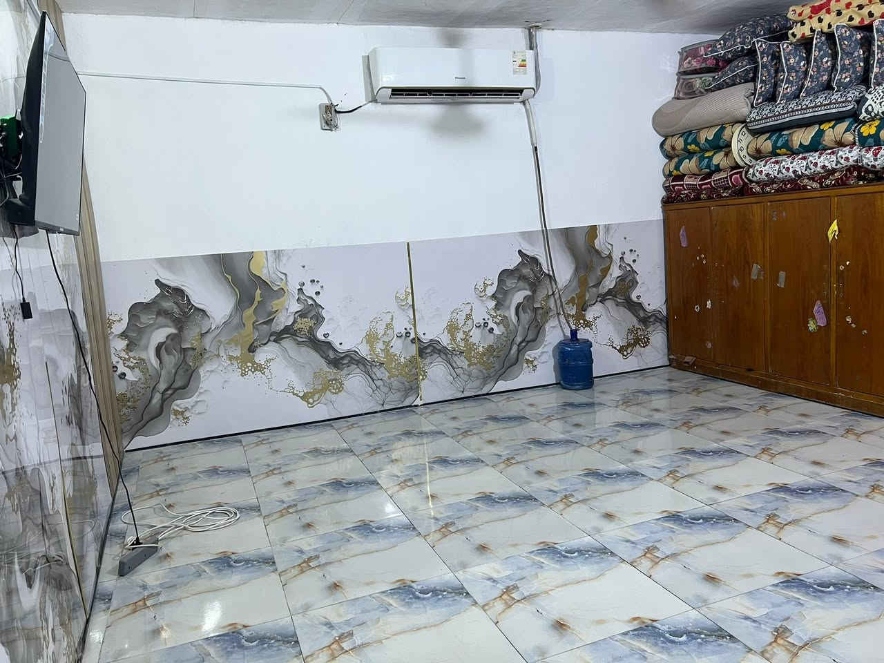 بيت زراعي للبيع خلف مستشفى الولادة
مكاتبة فقط 

المساحة ٢٠٠ تقريبا 

غرفتين كل غرفة ٥*٤

هول ١٣*٣،٥

حمام سيراميك والتواليت سيراميك

ارضية البيت بورسلين درجة أولى

السعر المطلوب ١٦ وبيه مجال 

اتصال ***********

مراسلة مسنجر  أو وتساب
