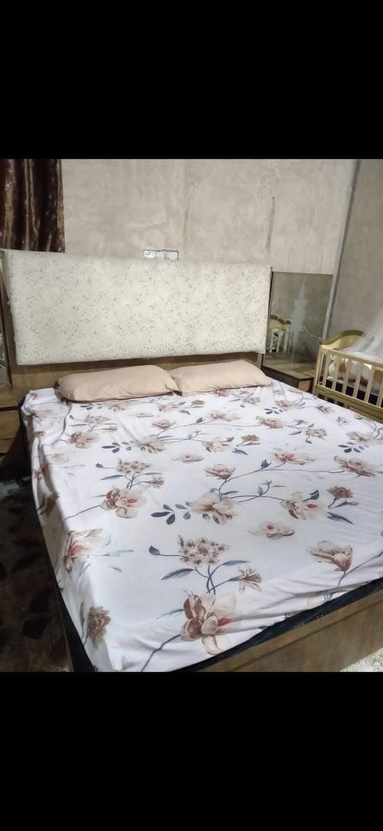 سلام عليكم غرفه البيع مكاني بغداد سعر خاص الرقم ***********
